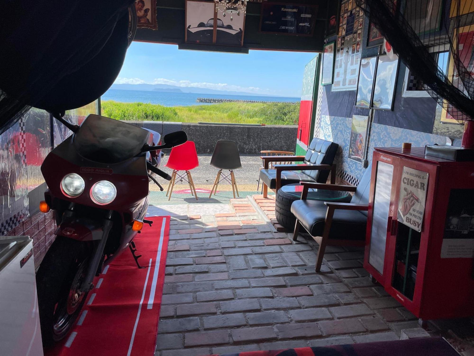 ライダーズハウス薩摩ヴィンテージインビーチフロント Minamiosumi Exterior foto