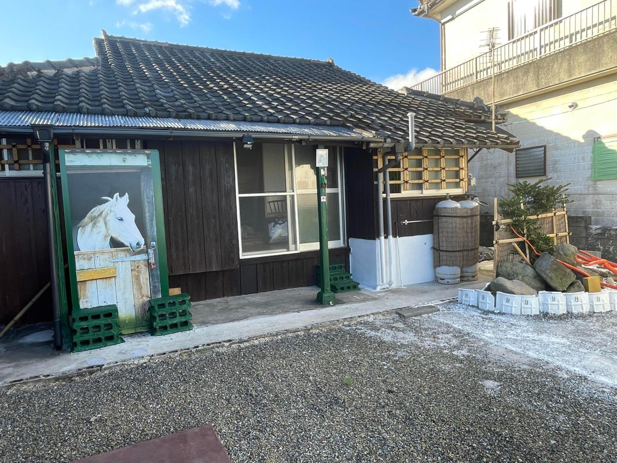ライダーズハウス薩摩ヴィンテージインビーチフロント Minamiosumi Exterior foto